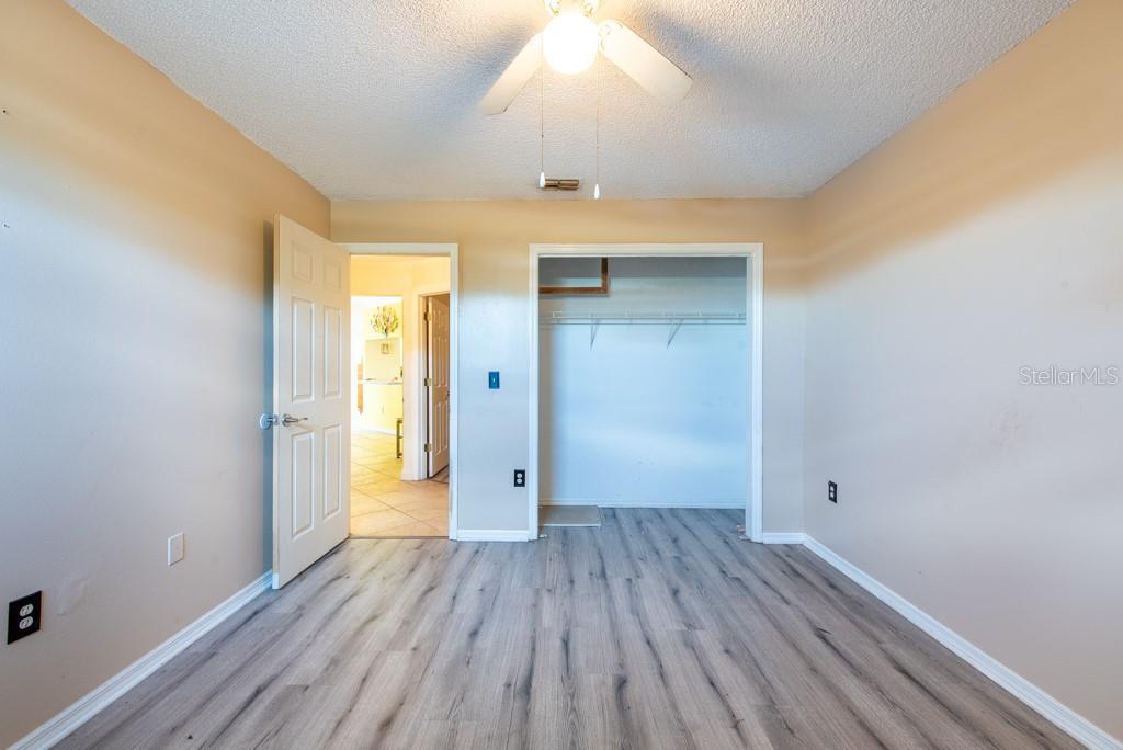 3907 77TH PL E, SARASOTA, FL, 34243