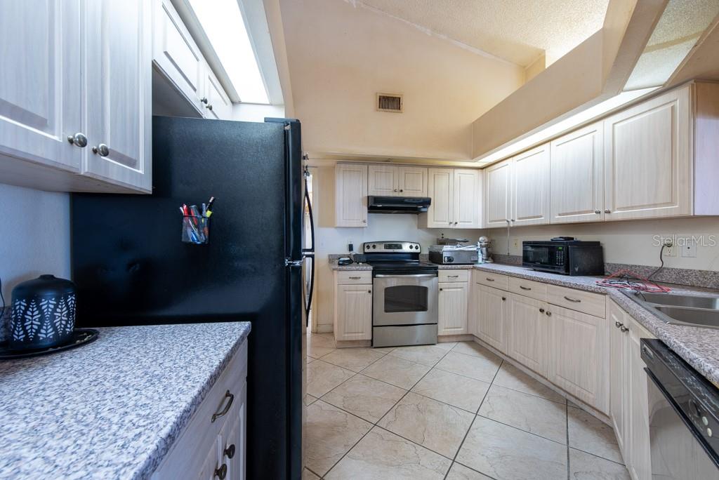 3907 77TH PL E, SARASOTA, FL, 34243