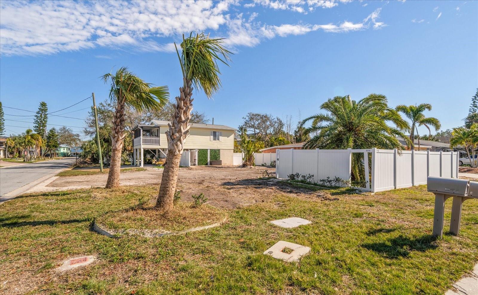 2215 1ST ST, INDIAN ROCKS BEACH, FL, 33785