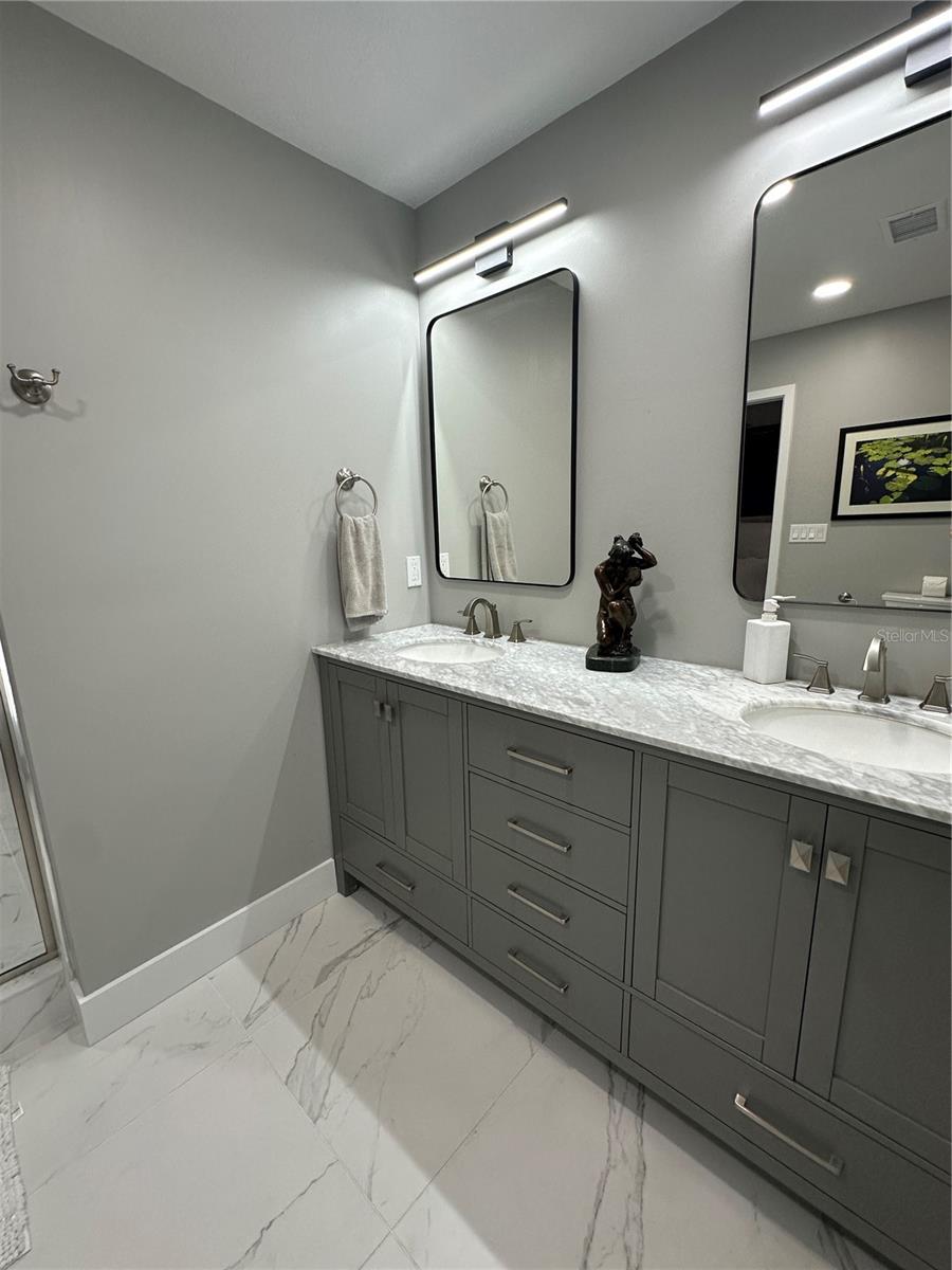 917 S GONDOLA DR, VENICE, FL, 34293