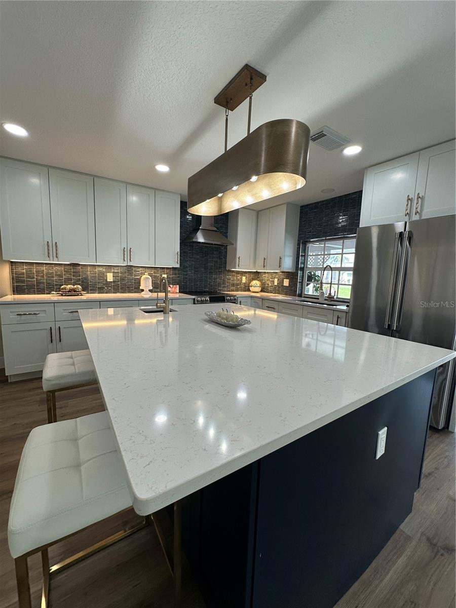 917 S GONDOLA DR, VENICE, FL, 34293