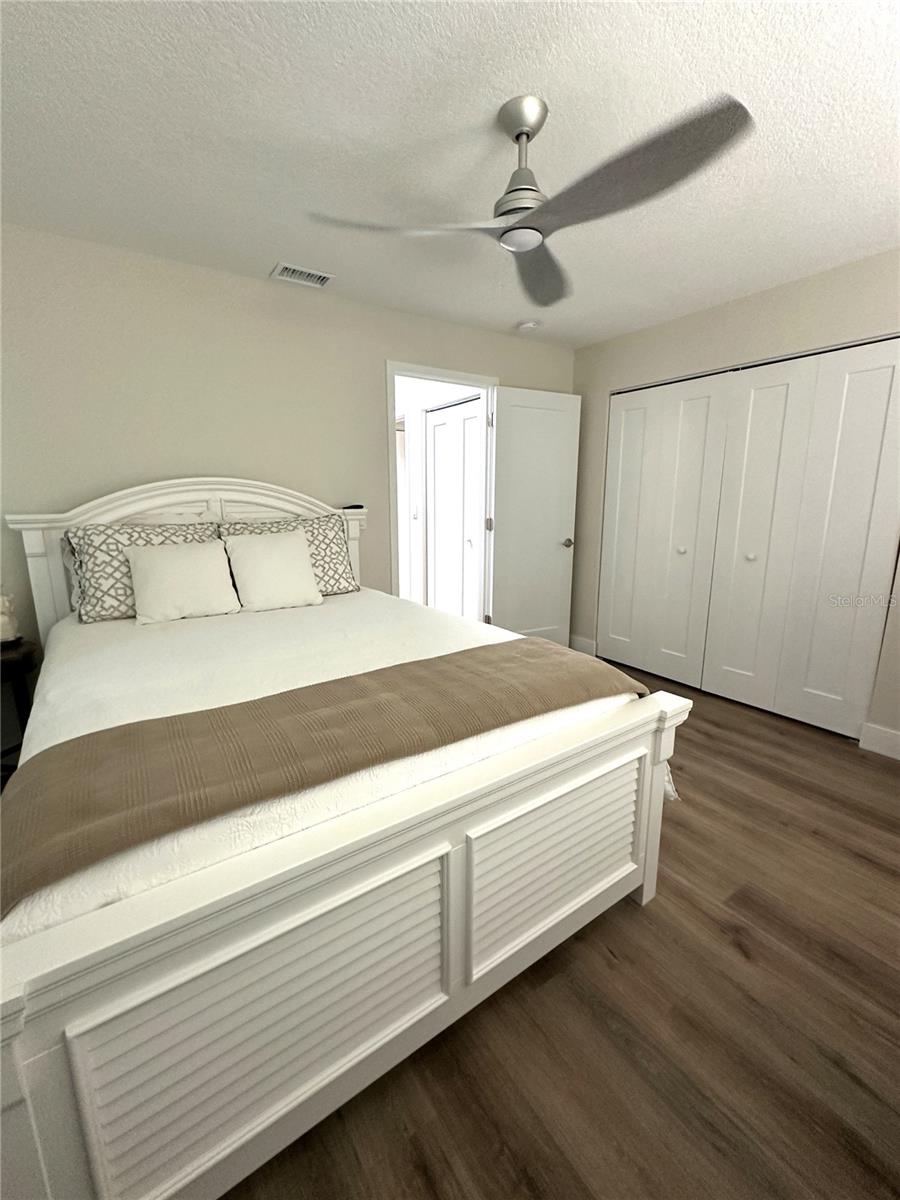 917 S GONDOLA DR, VENICE, FL, 34293