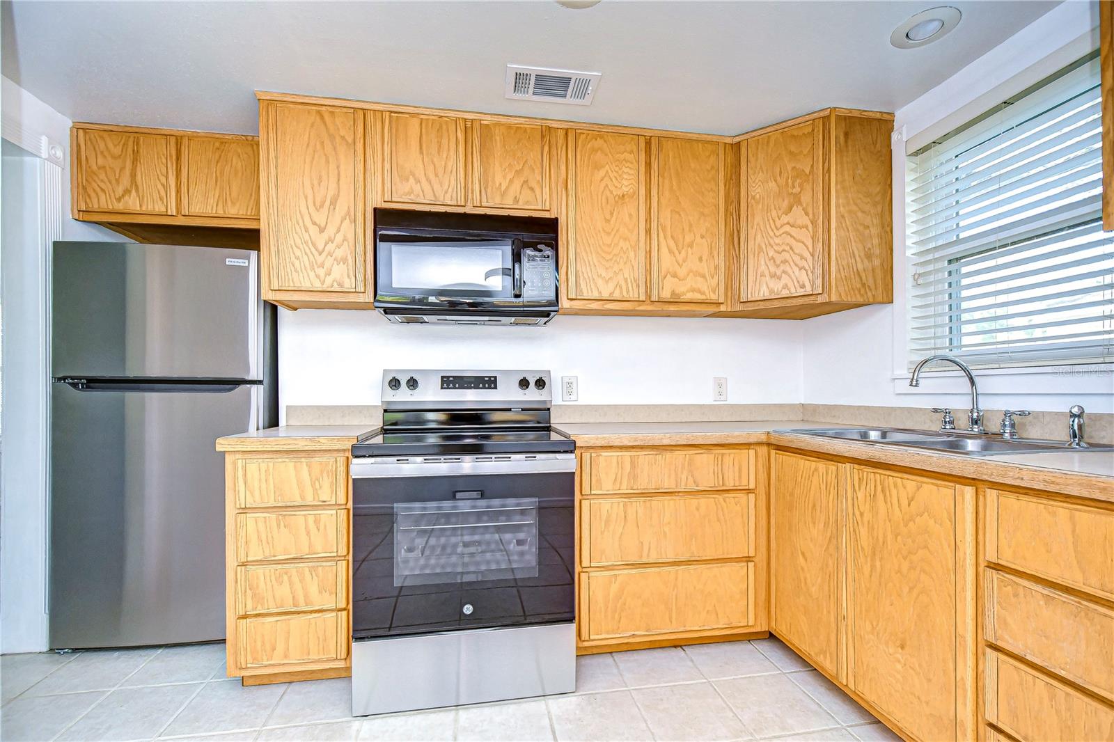 5042 8TH ST, ZEPHYRHILLS, FL, 33542