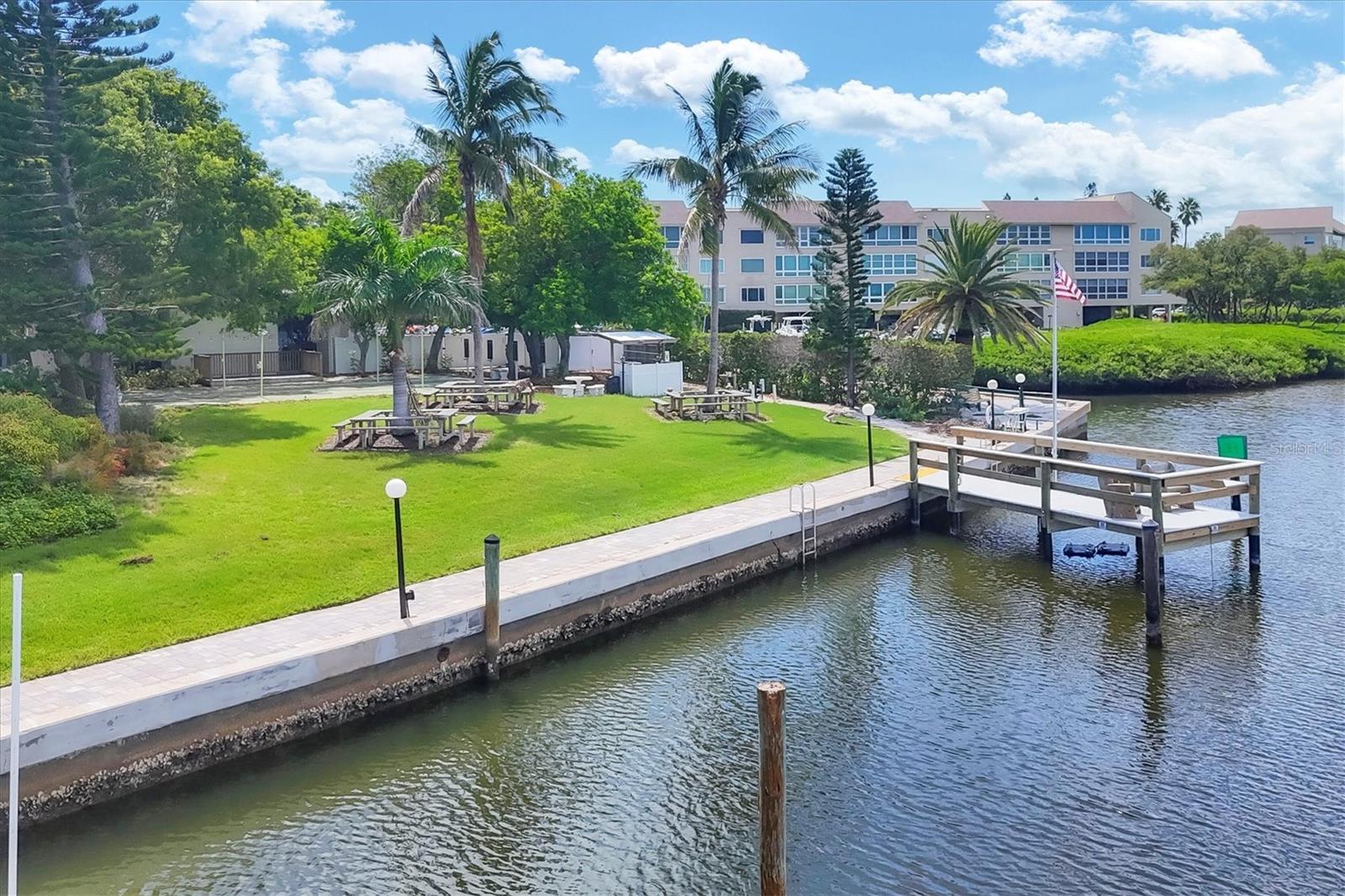 4350 CHATHAM DR #E106, LONGBOAT KEY, FL, 34228
