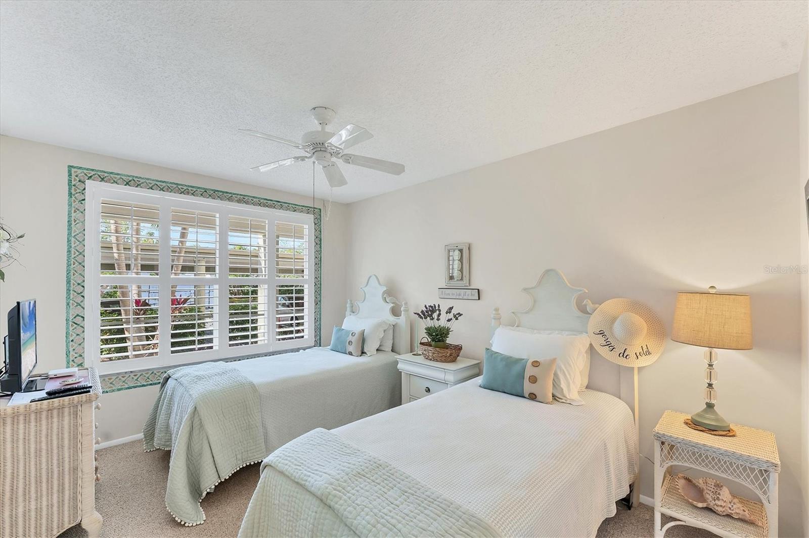 4350 CHATHAM DR #E106, LONGBOAT KEY, FL, 34228