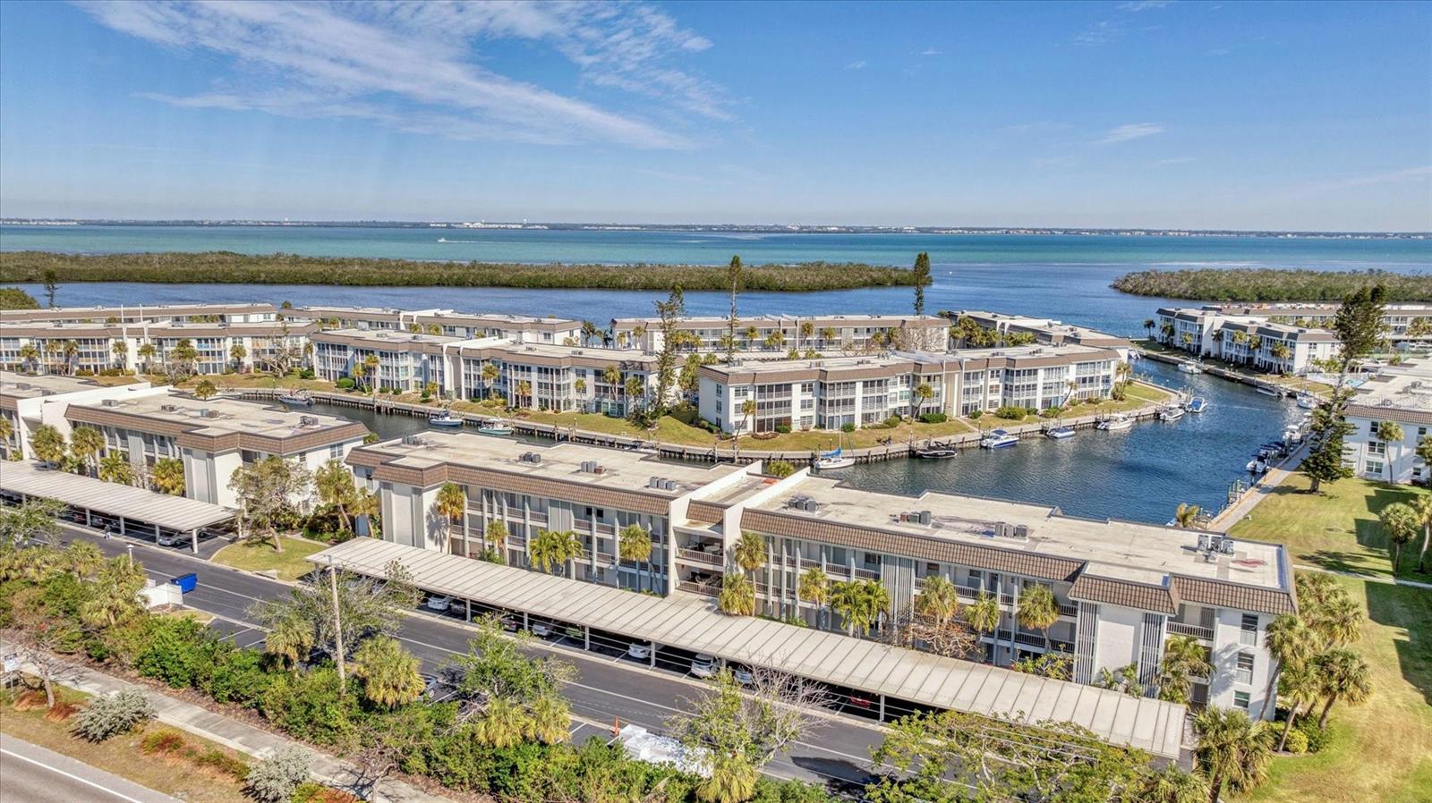 4350 CHATHAM DR #E106, LONGBOAT KEY, FL, 34228