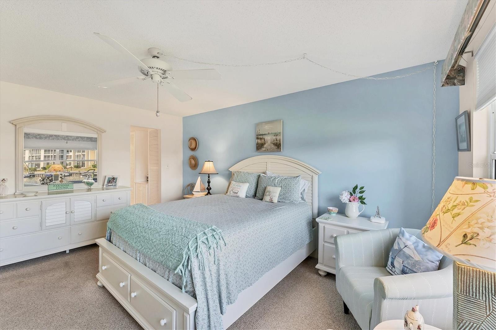 4350 CHATHAM DR #E106, LONGBOAT KEY, FL, 34228