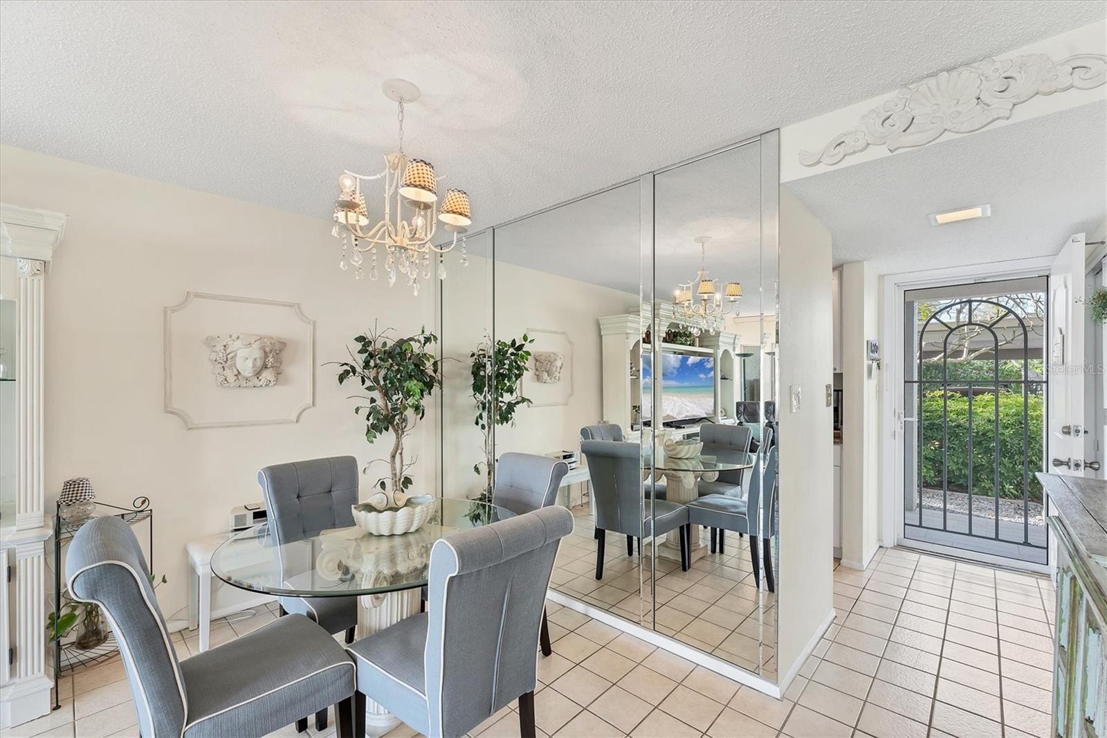 4350 CHATHAM DR #E106, LONGBOAT KEY, FL, 34228