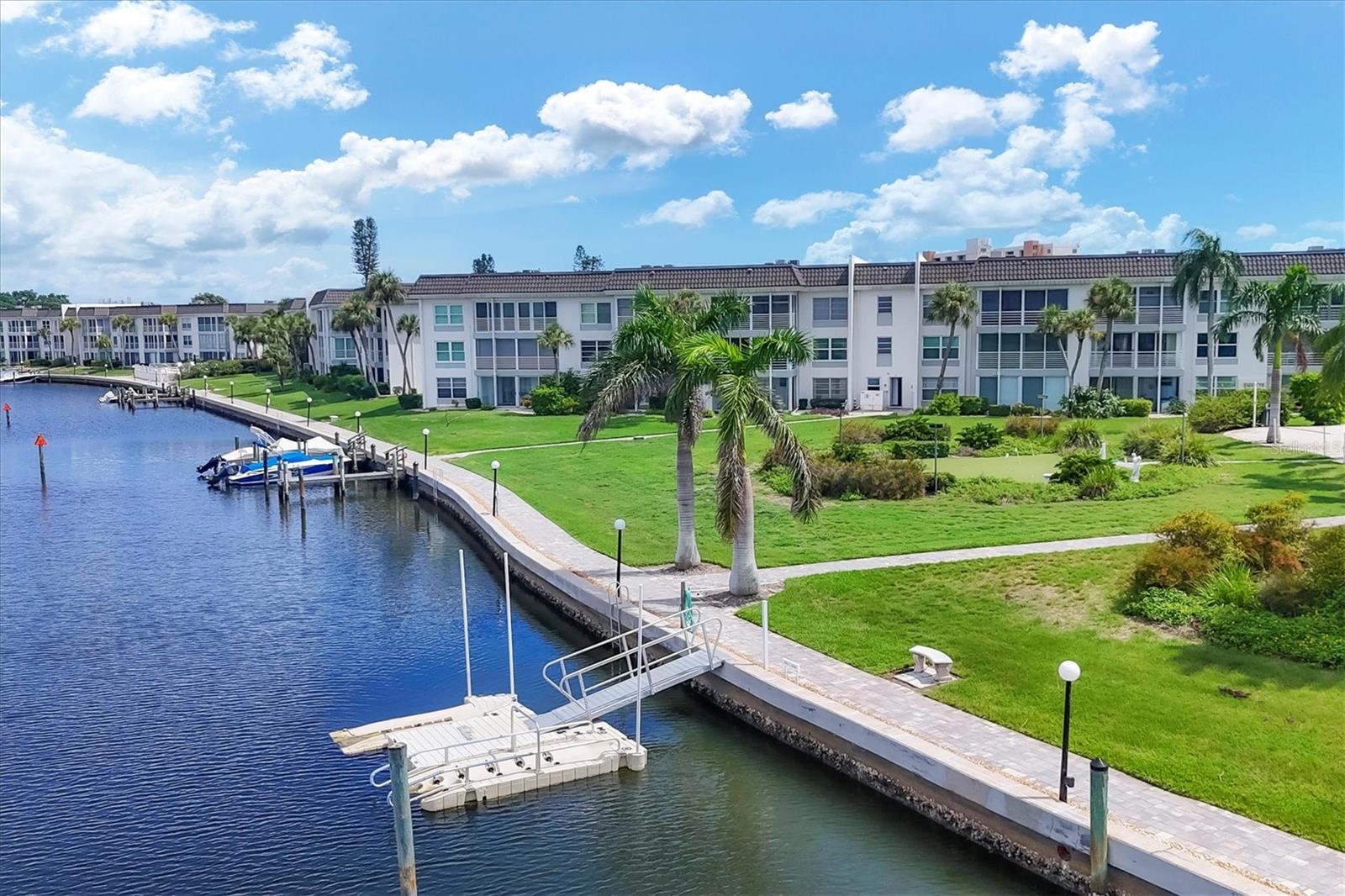 4350 CHATHAM DR #E106, LONGBOAT KEY, FL, 34228
