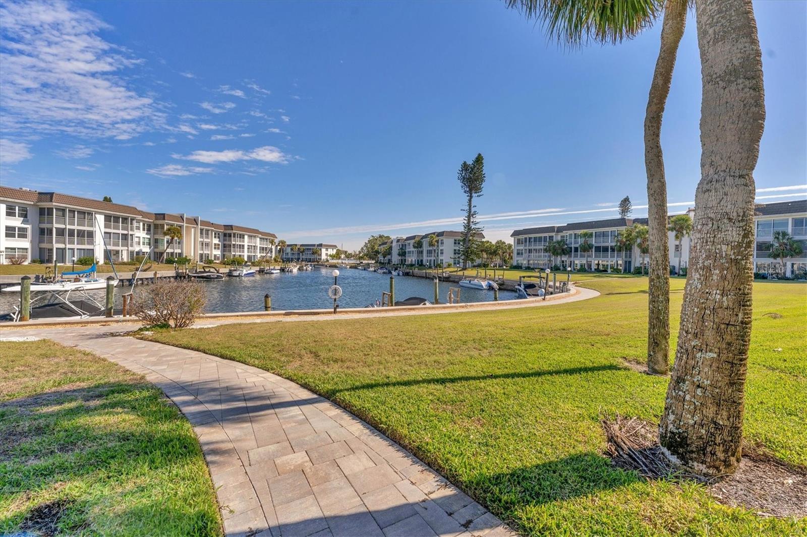 4350 CHATHAM DR #E106, LONGBOAT KEY, FL, 34228