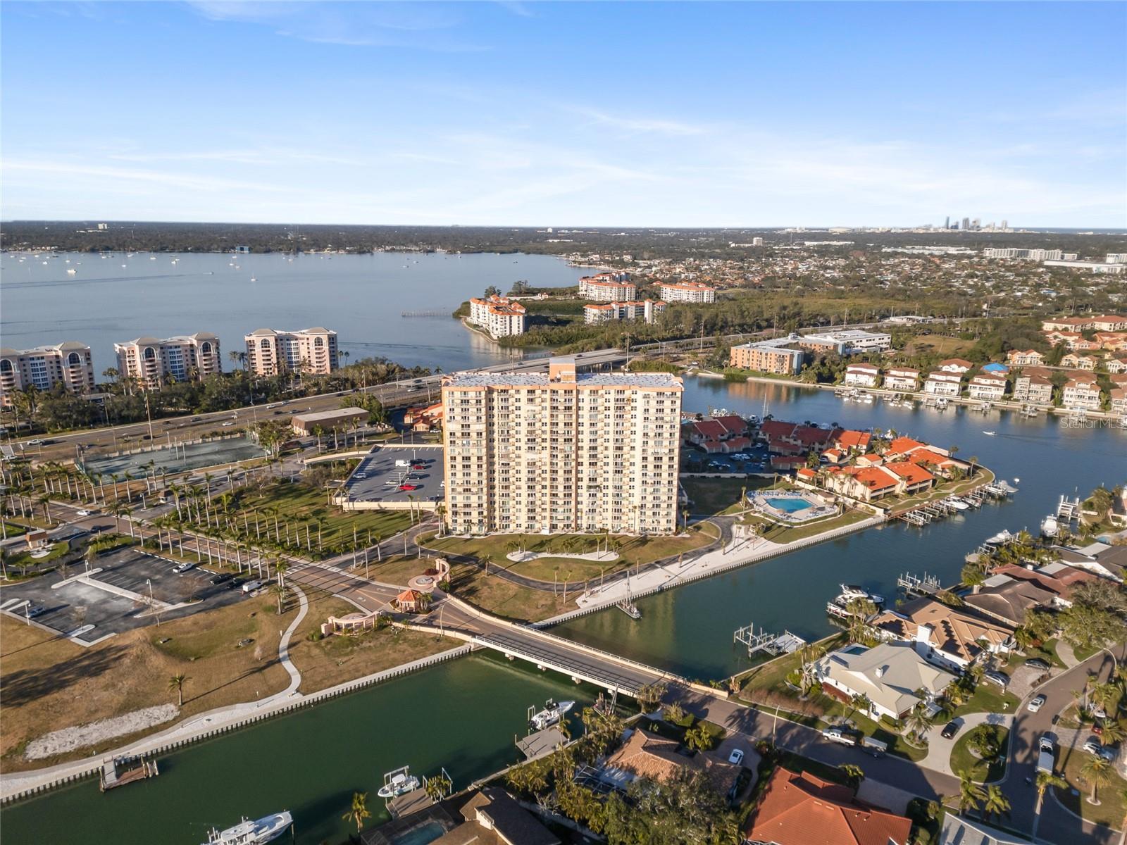 4900 BRITTANY DR S #909, ST PETERSBURG, FL, 33715