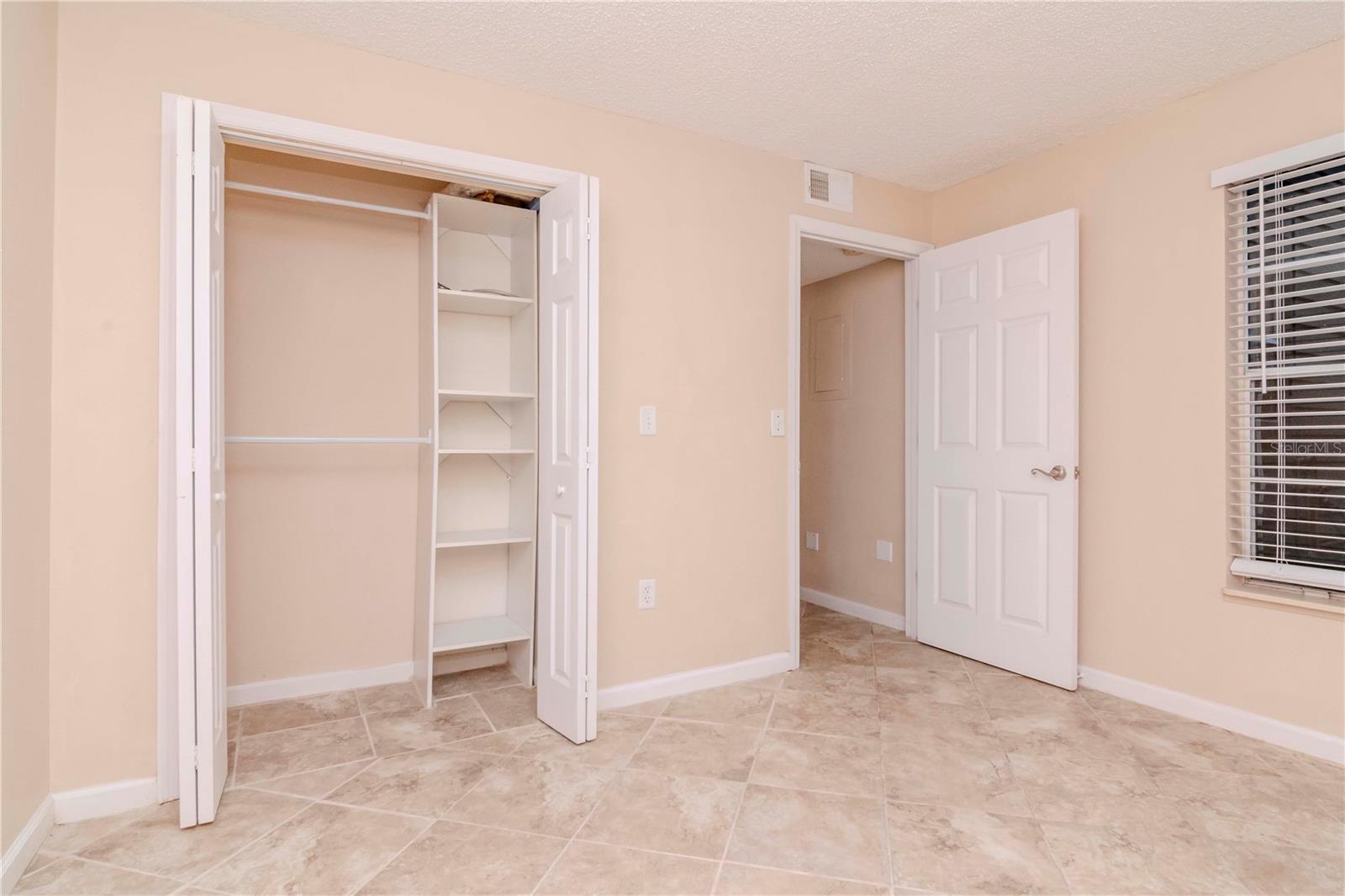 2500 WINDING CREEK BLVD #I106, CLEARWATER, FL, 33761