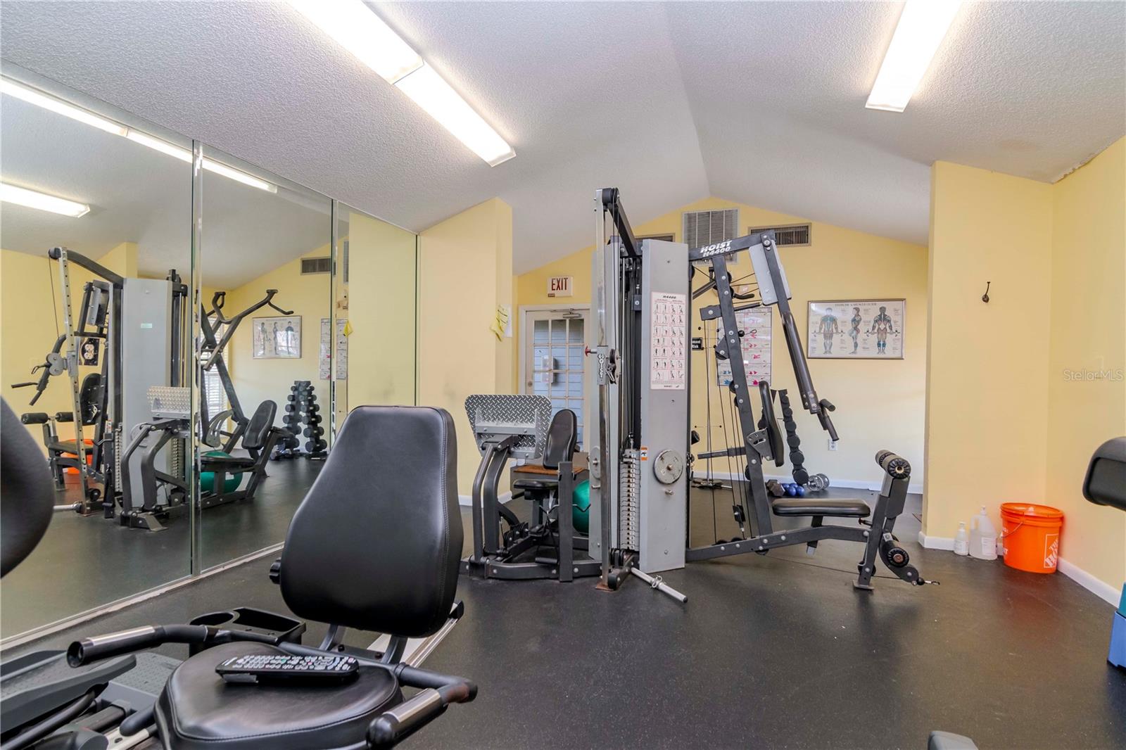 2500 WINDING CREEK BLVD #I106, CLEARWATER, FL, 33761