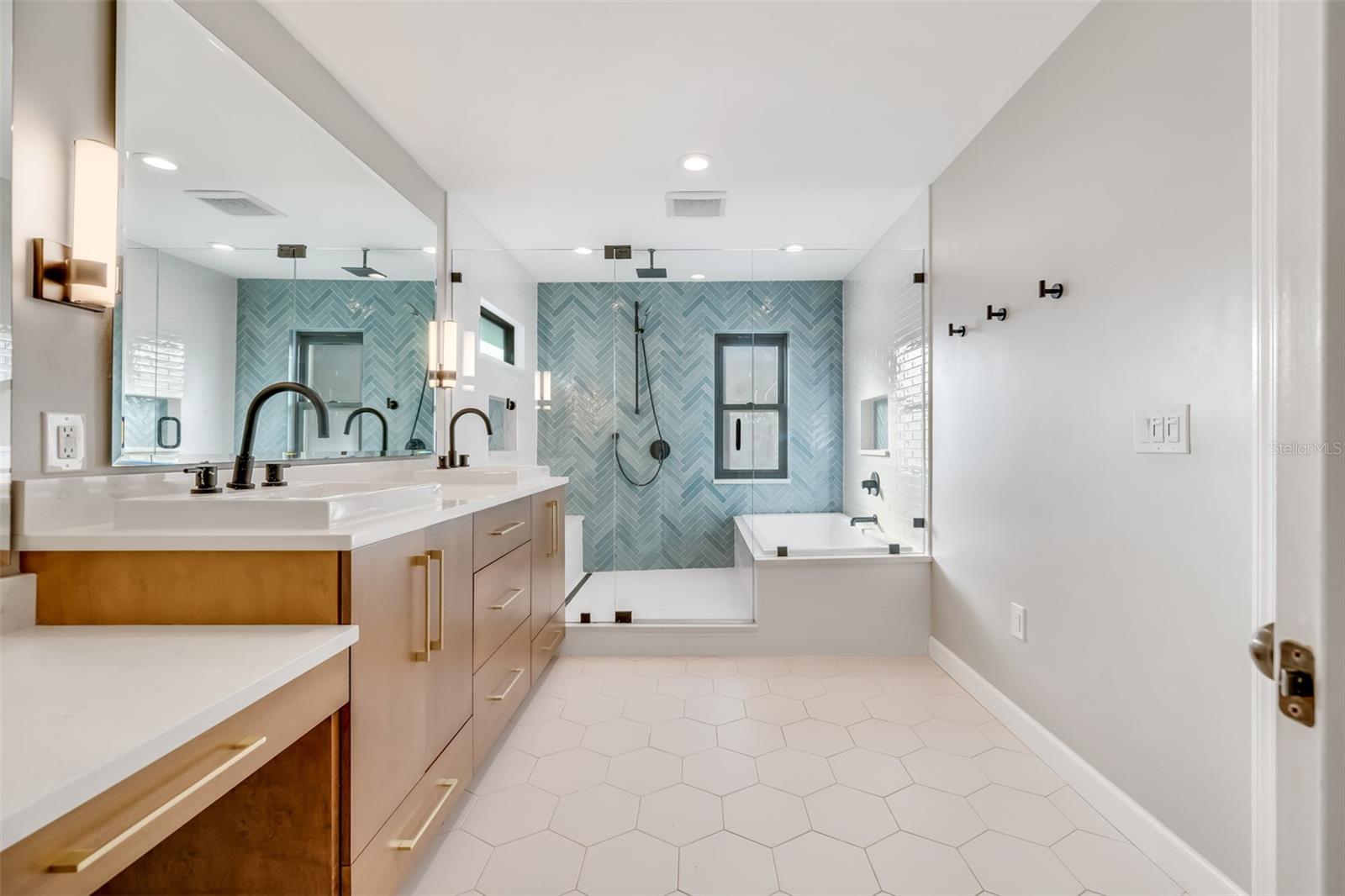 14214 LARK CT, CLEARWATER, FL, 33762