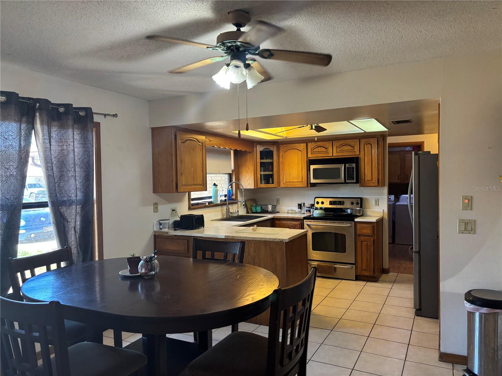 974 FEATHER DR, DELTONA, FL, 32725