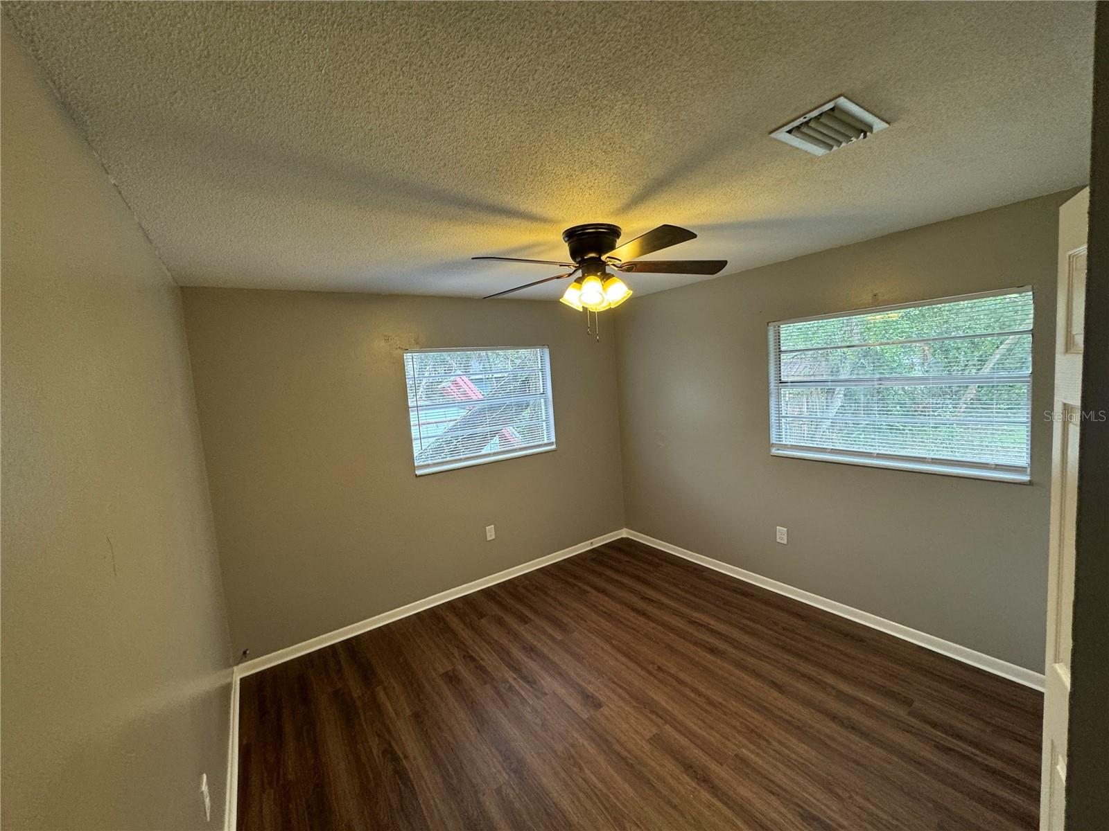 110 N TRUETT ST #B, LEESBURG, FL, 34748