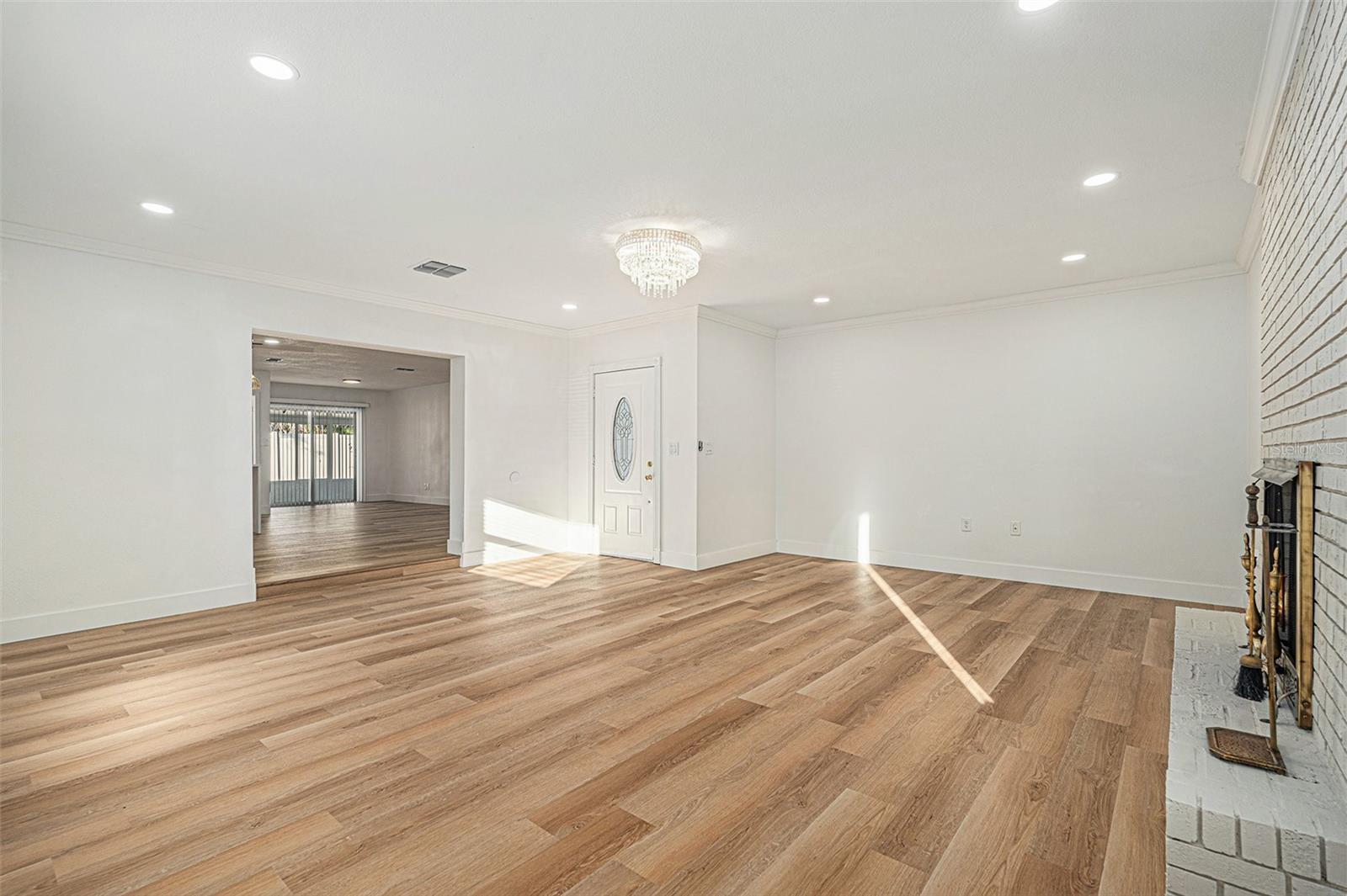 3213 W GROVE ST, TAMPA, FL, 33614