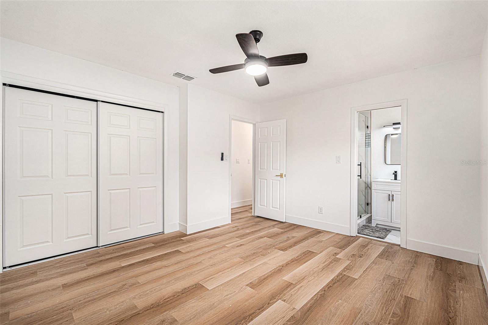 3213 W GROVE ST, TAMPA, FL, 33614