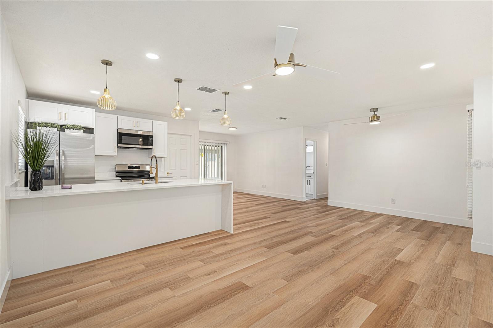 3213 W GROVE ST, TAMPA, FL, 33614