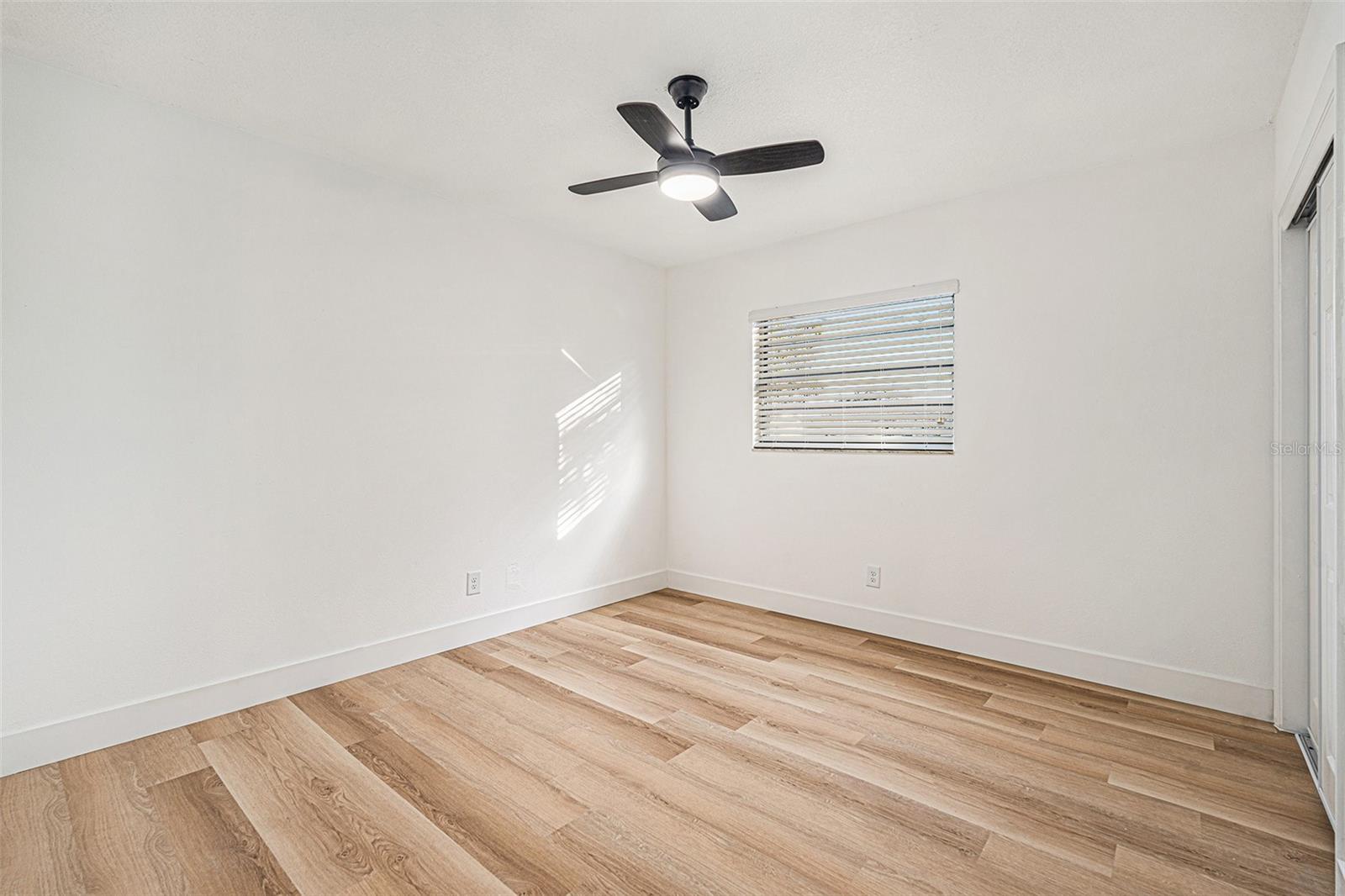 3213 W GROVE ST, TAMPA, FL, 33614