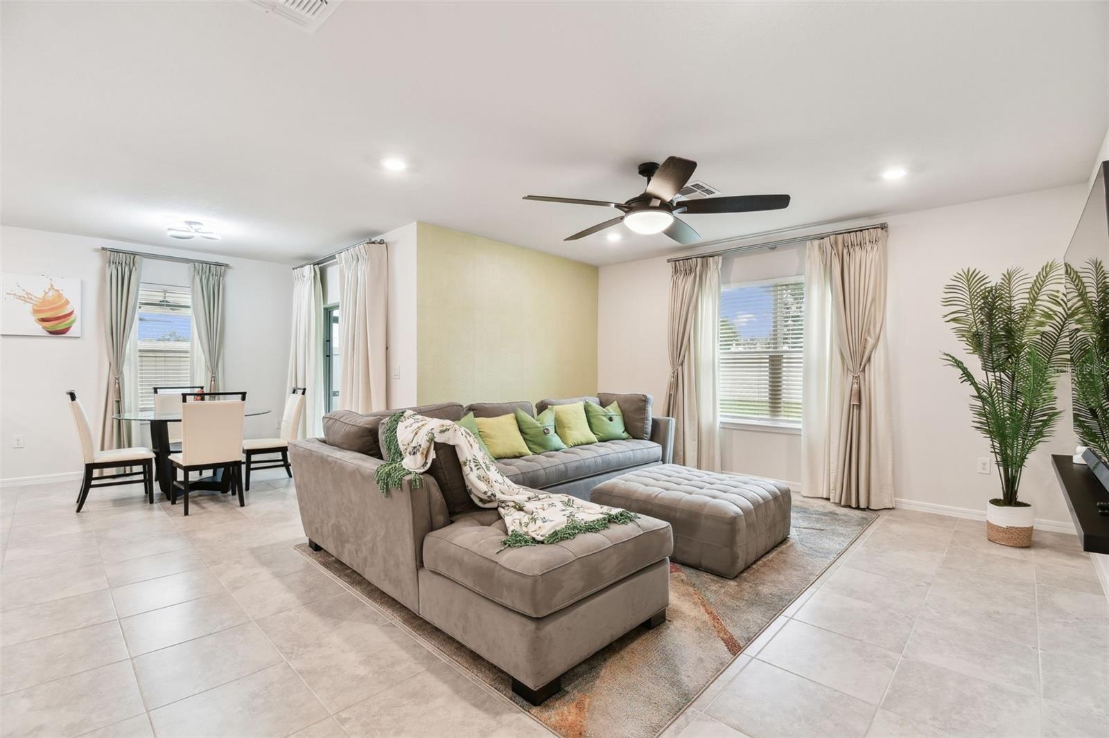 6684 DEVLIN LN, WESLEY CHAPEL, FL, 33545