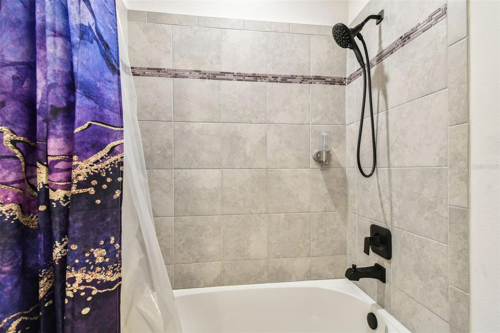 6684 DEVLIN LN, WESLEY CHAPEL, FL, 33545