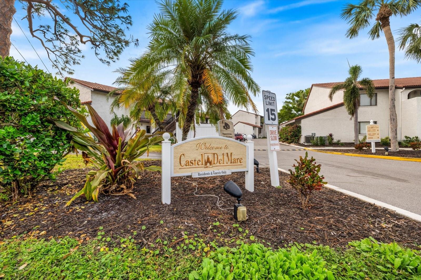 1604 STICKNEY POINT RD #102, SARASOTA, FL, 34231