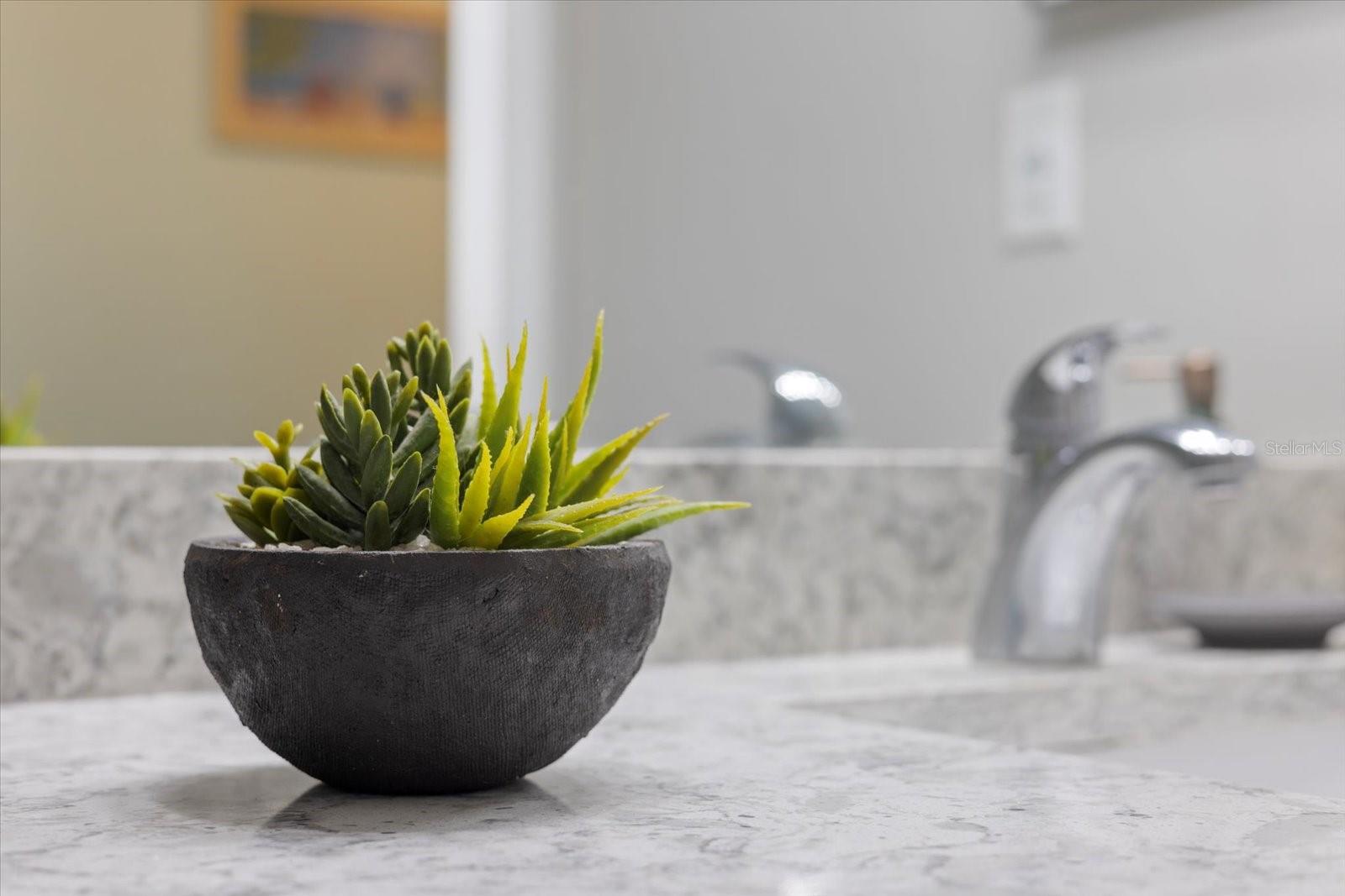 1604 STICKNEY POINT RD #102, SARASOTA, FL, 34231