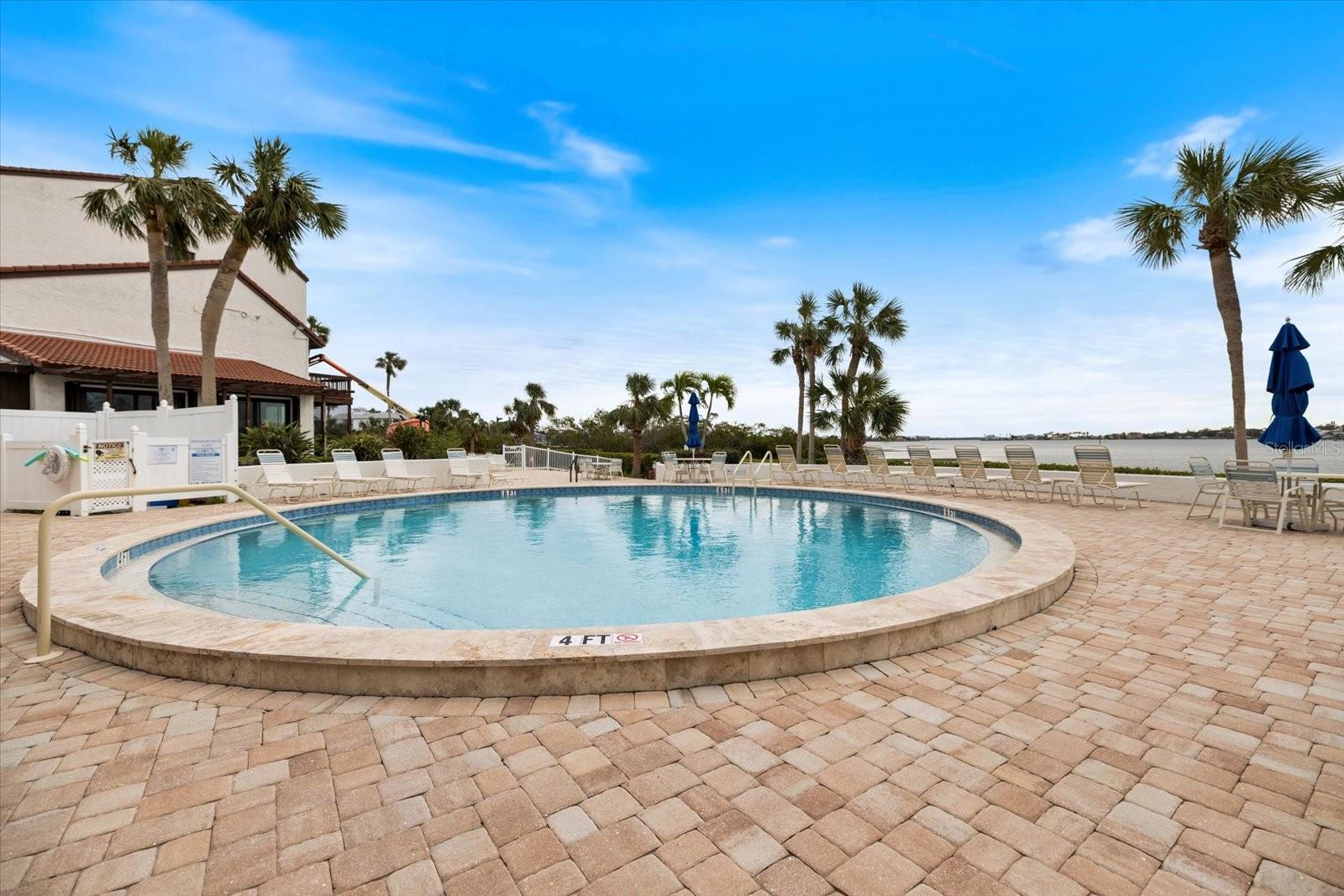 1604 STICKNEY POINT RD #102, SARASOTA, FL, 34231