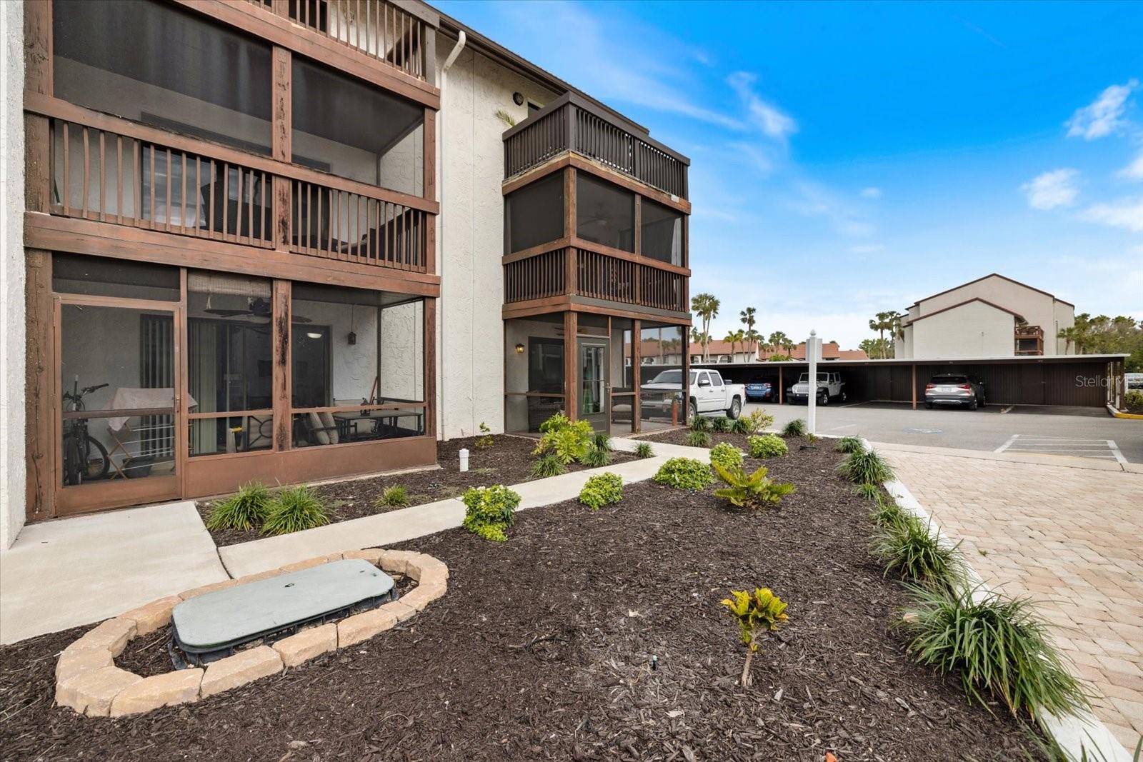 1604 STICKNEY POINT RD #102, SARASOTA, FL, 34231