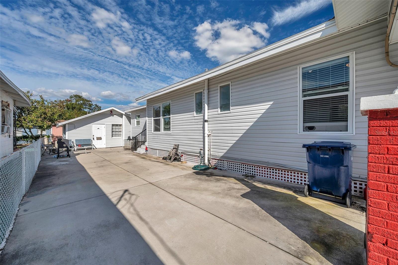 1318 E LOUISE AVE, TAMPA, FL, 33603