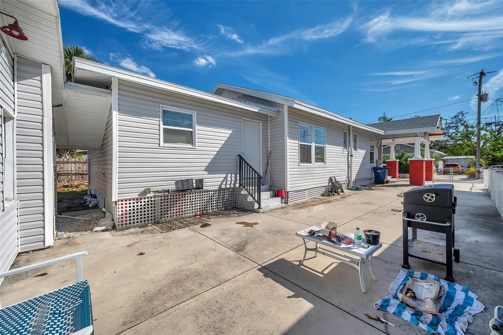 1318 E LOUISE AVE, TAMPA, FL, 33603