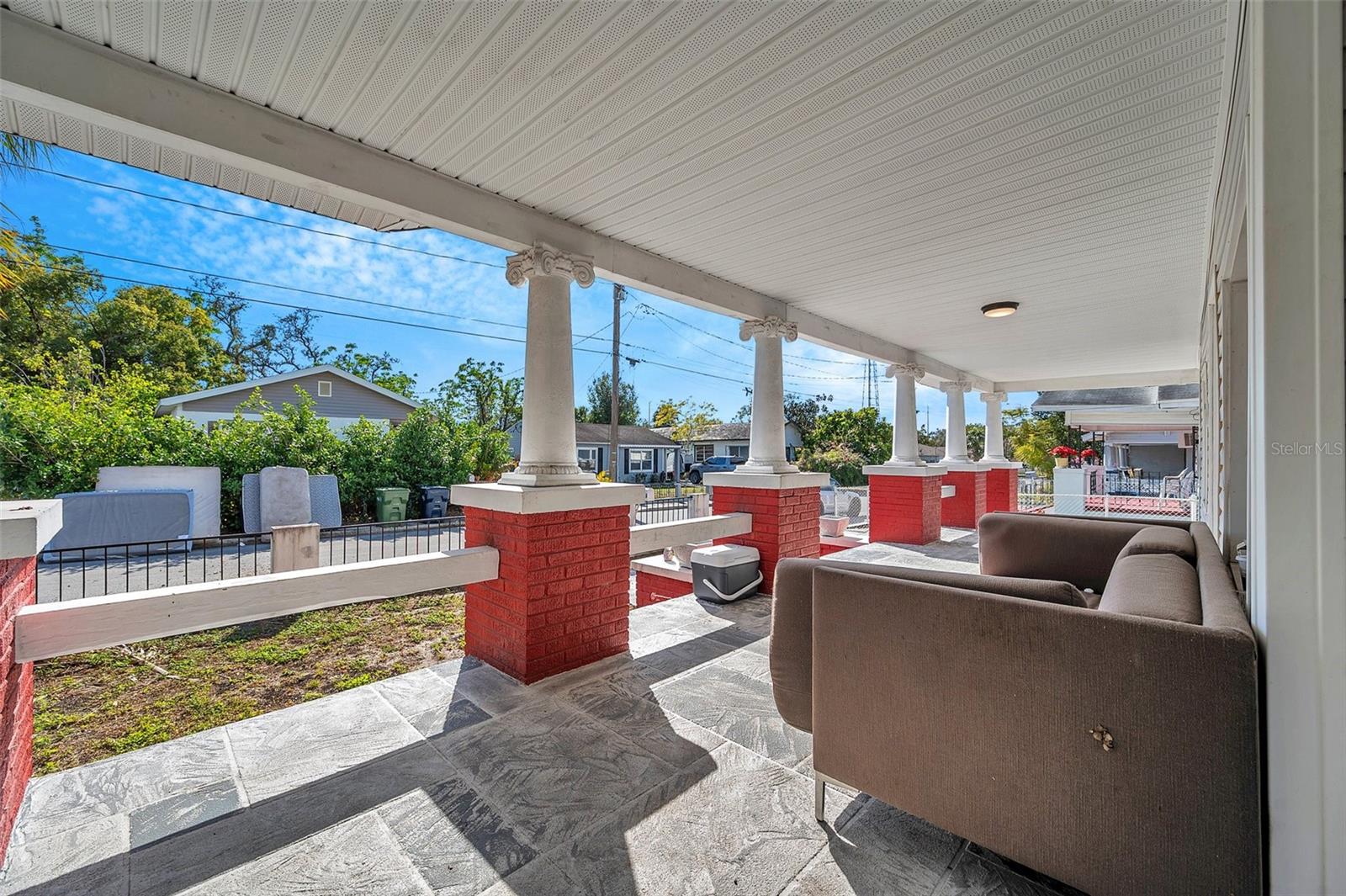 1318 E LOUISE AVE, TAMPA, FL, 33603