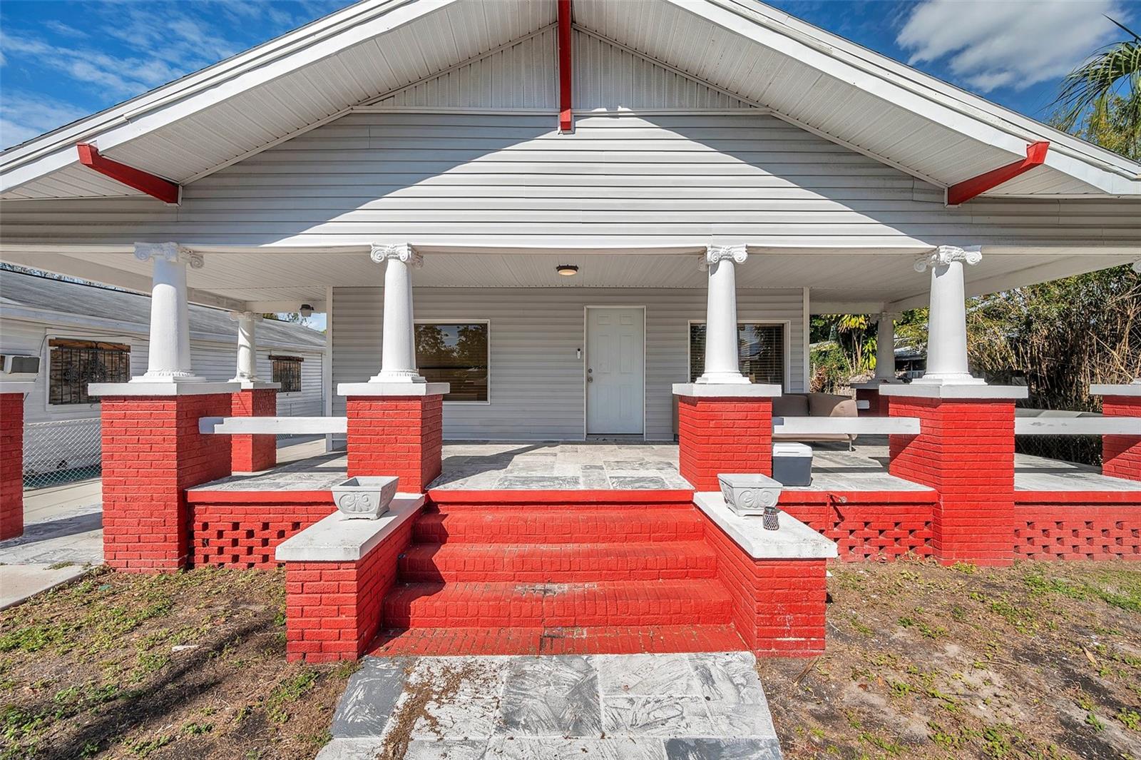 1318 E LOUISE AVE, TAMPA, FL, 33603