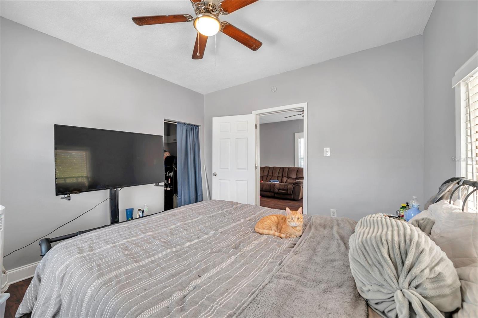 1318 E LOUISE AVE, TAMPA, FL, 33603