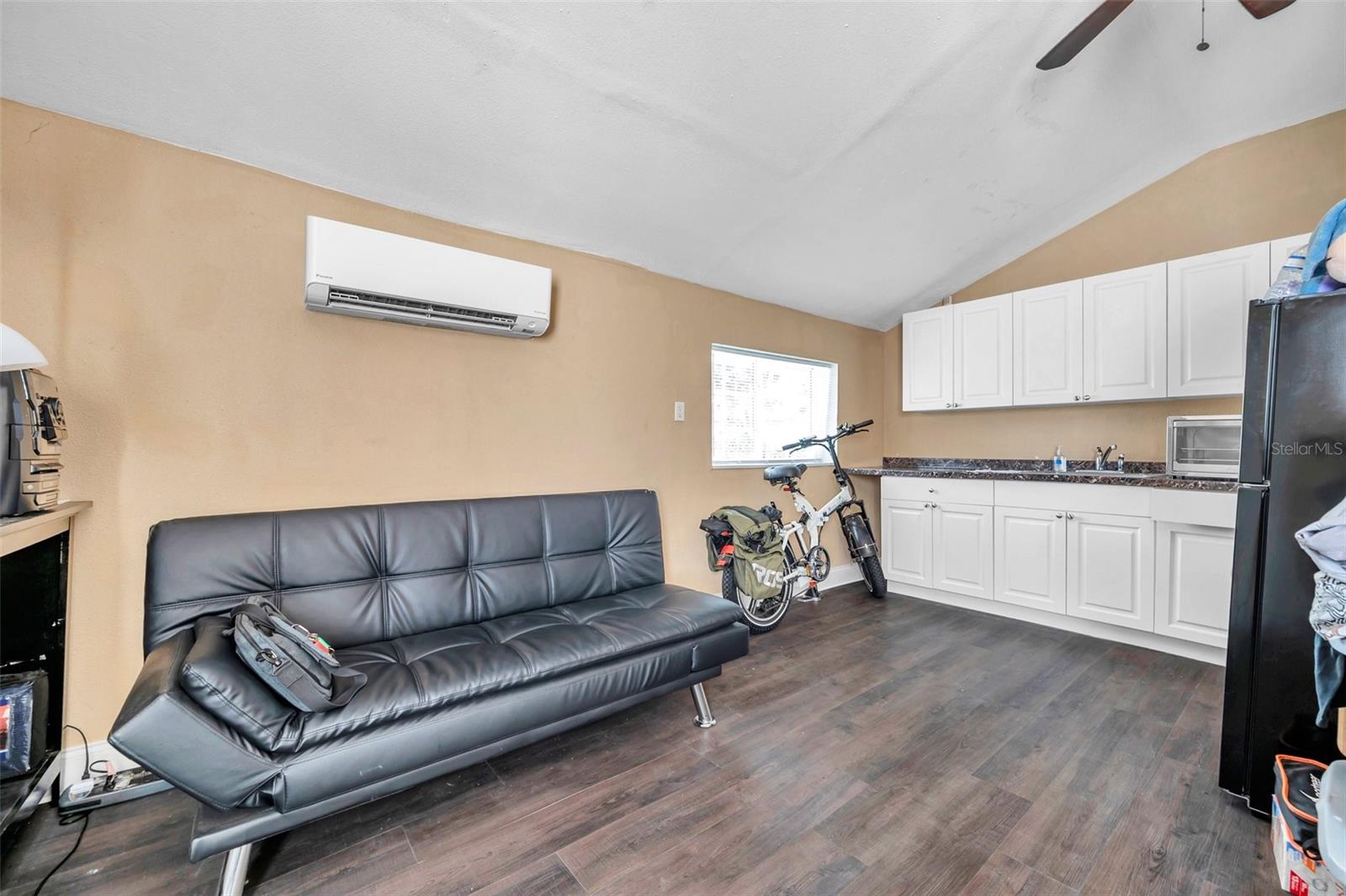 1318 E LOUISE AVE, TAMPA, FL, 33603