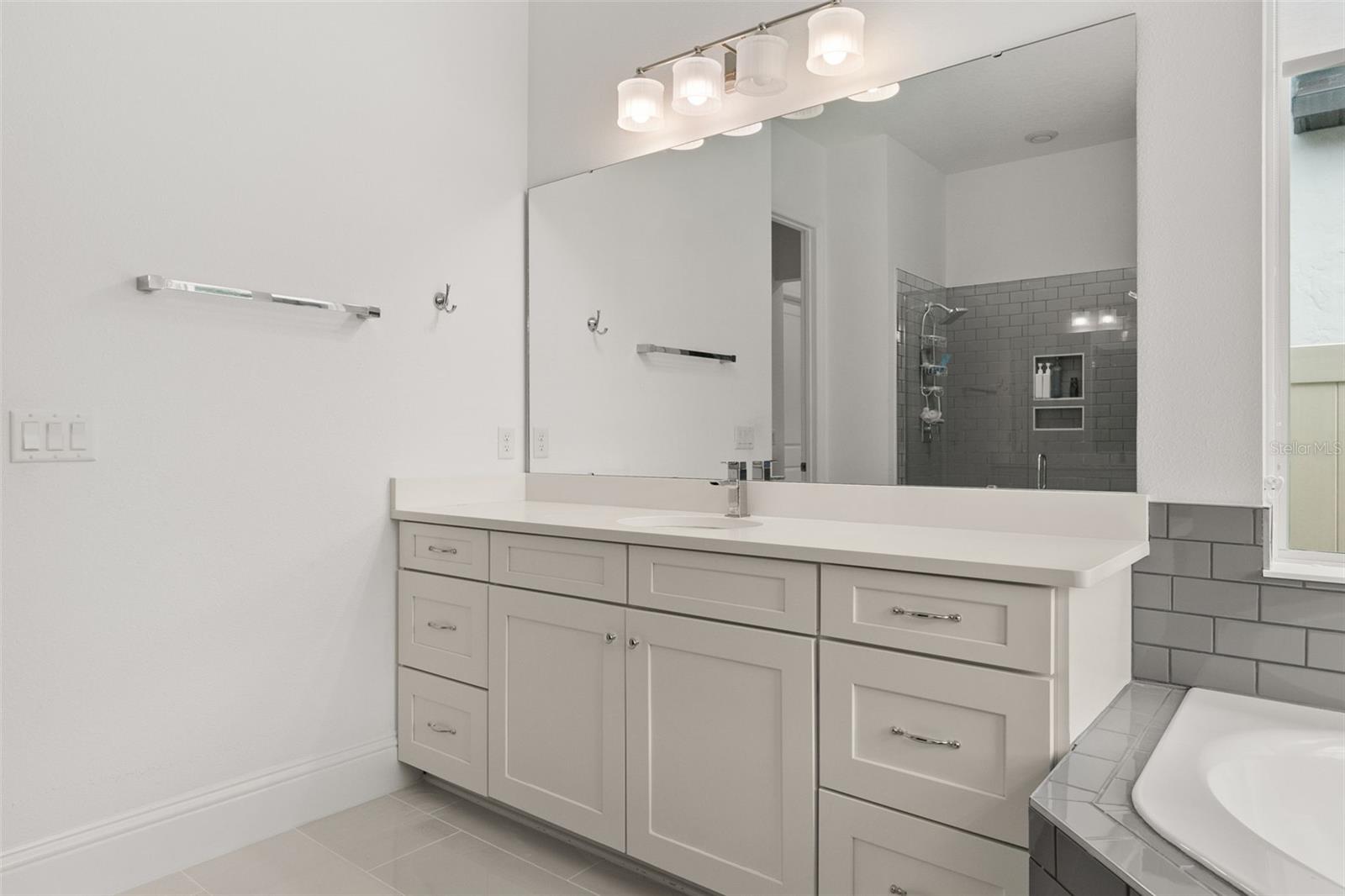 8361 LUDINGTON CIR, ORLANDO, FL, 32836