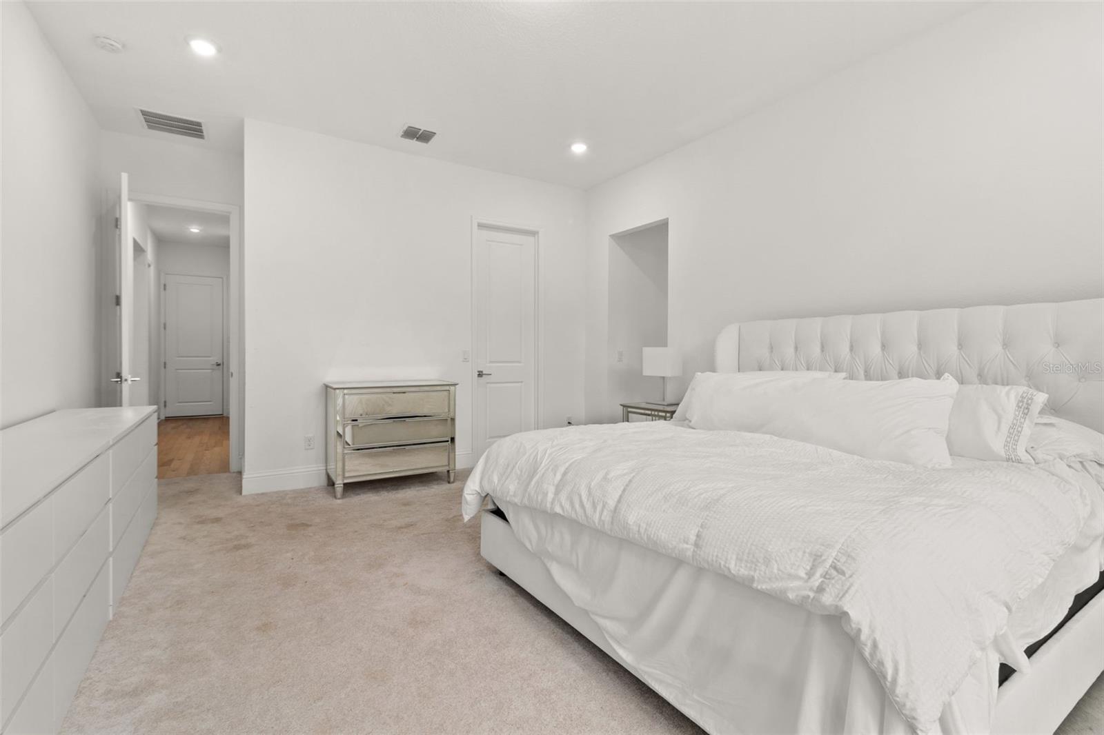 8361 LUDINGTON CIR, ORLANDO, FL, 32836