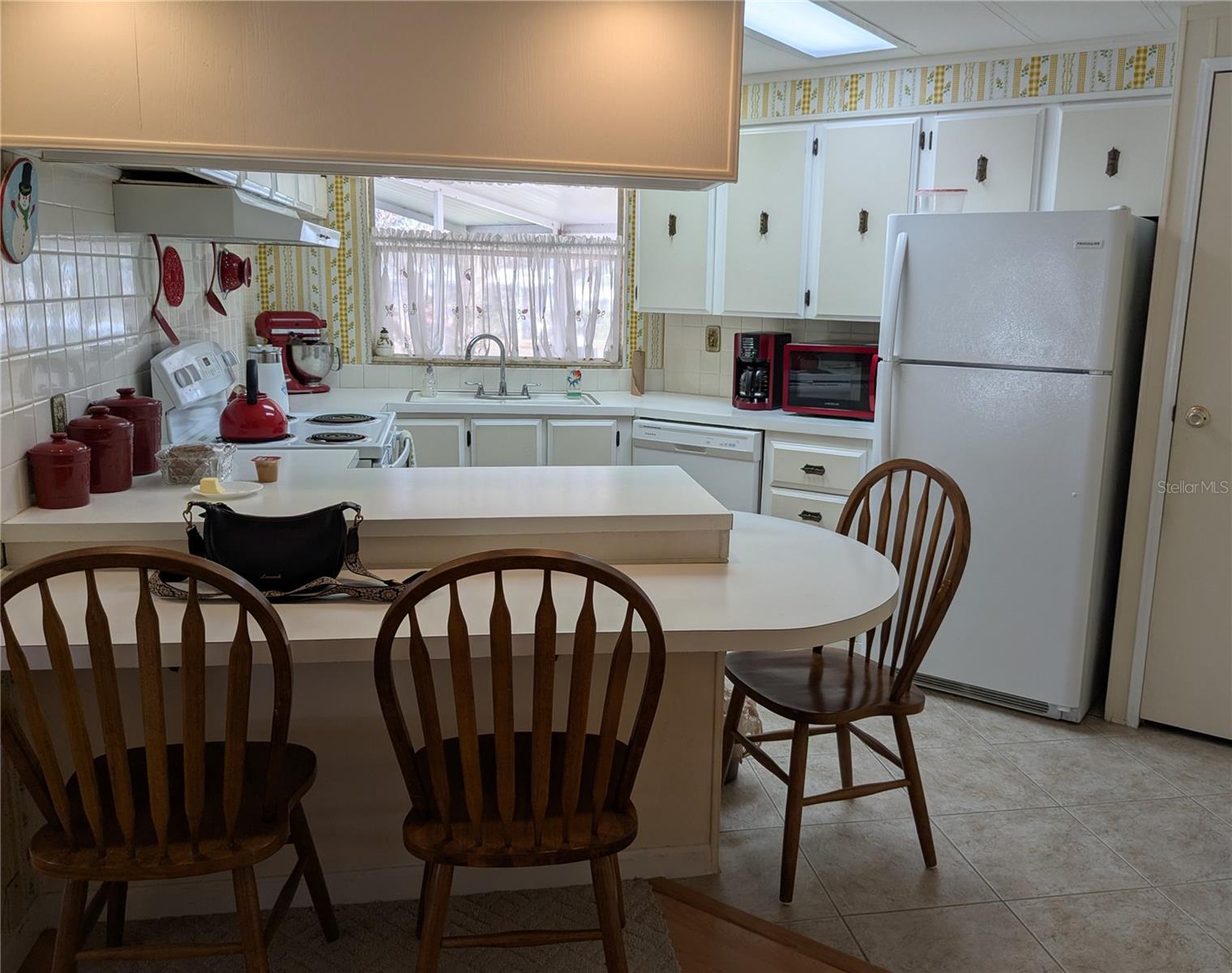 2016 GROVE WAY #GE, ZELLWOOD, FL, 32798