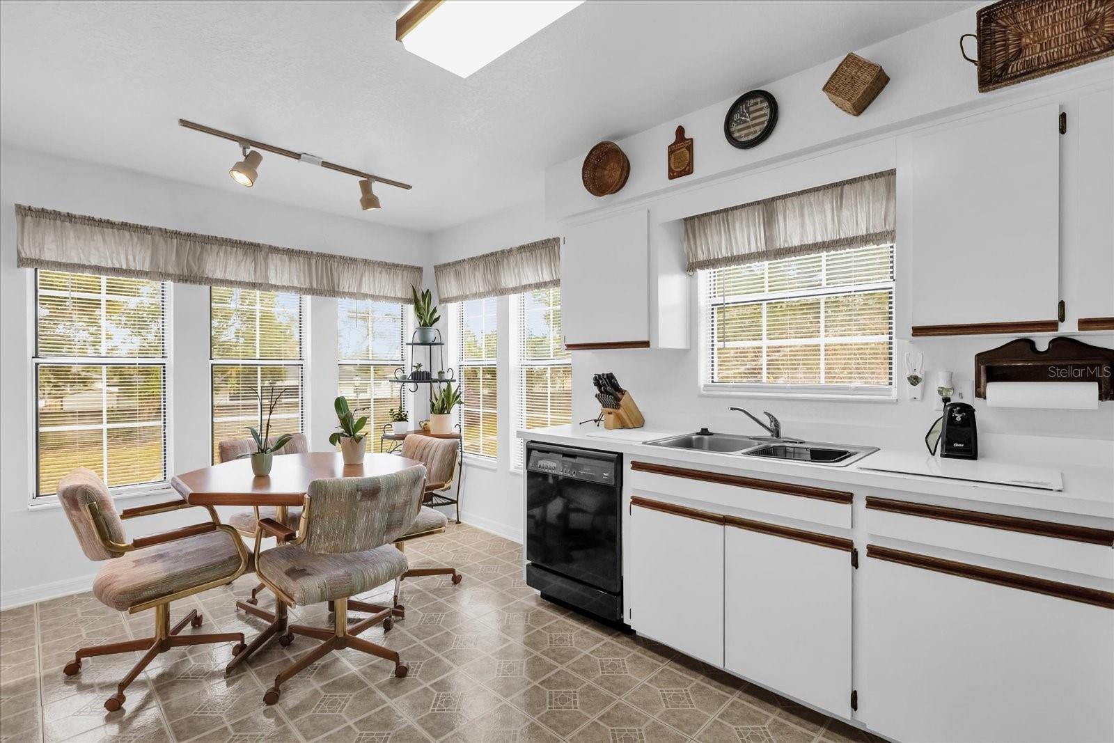 2201 COACH HOUSE BLVD #1, ORLANDO, FL, 32812