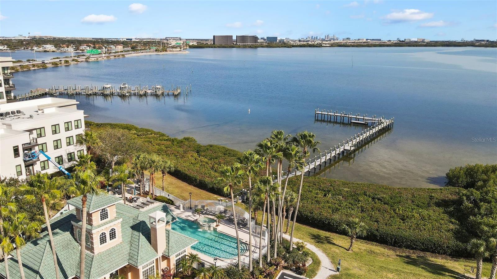 1203 BAY CLUB CIR #1203, TAMPA, FL, 33607