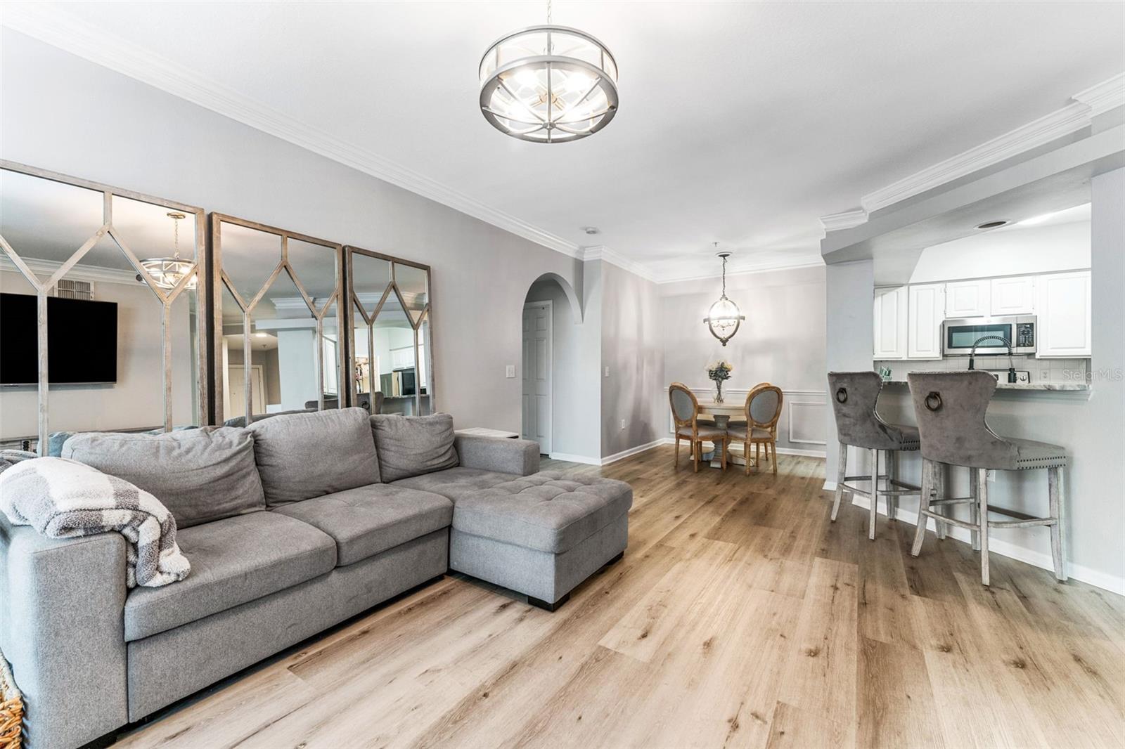 1203 BAY CLUB CIR #1203, TAMPA, FL, 33607