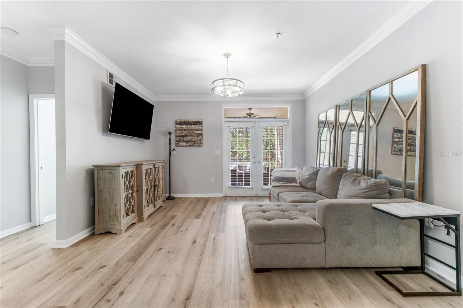 1203 BAY CLUB CIR #1203, TAMPA, FL, 33607