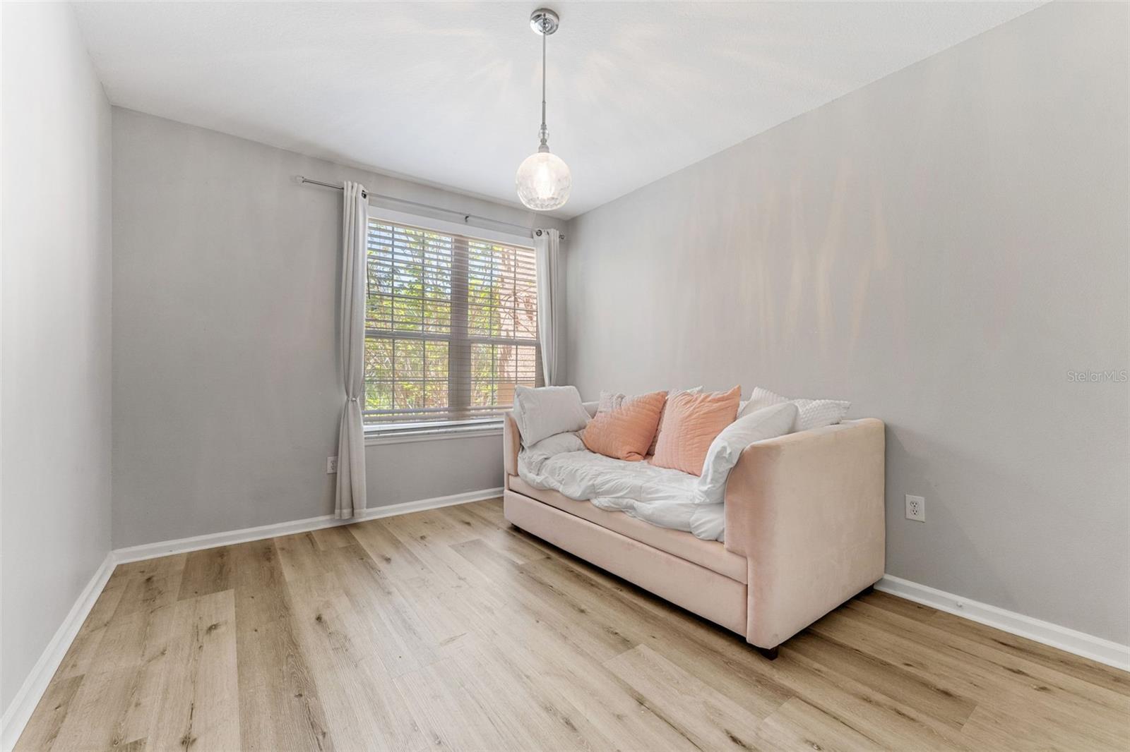 1203 BAY CLUB CIR #1203, TAMPA, FL, 33607