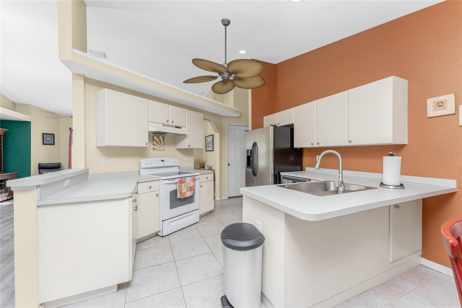 42 SANTAREM CIR, PUNTA GORDA, FL, 33983