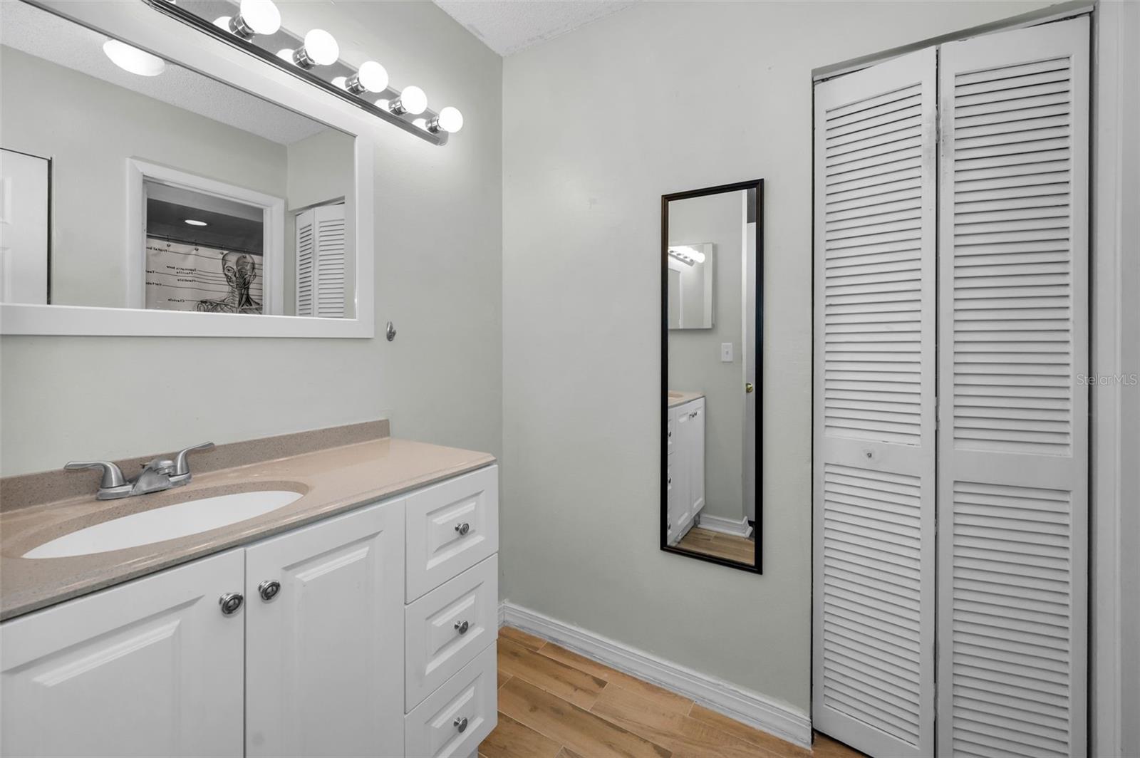 1908 BAYSHORE CT, SAFETY HARBOR, FL, 34695