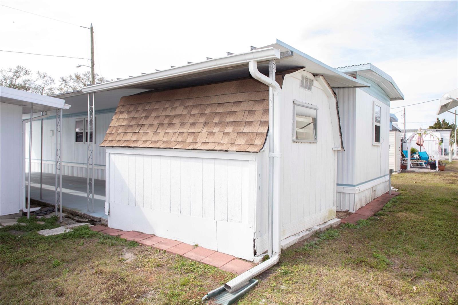 5619 OAK RIDGE AVE, NEW PORT RICHEY, FL, 34652