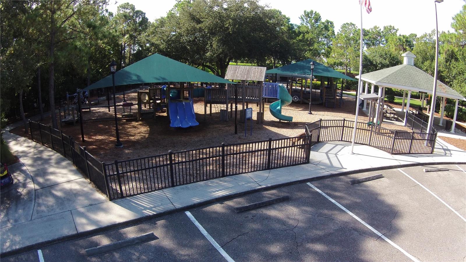 10023 BROMPTON DR, TAMPA, FL, 33626