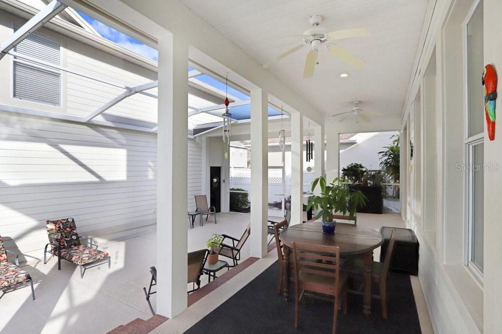 10023 BROMPTON DR, TAMPA, FL, 33626