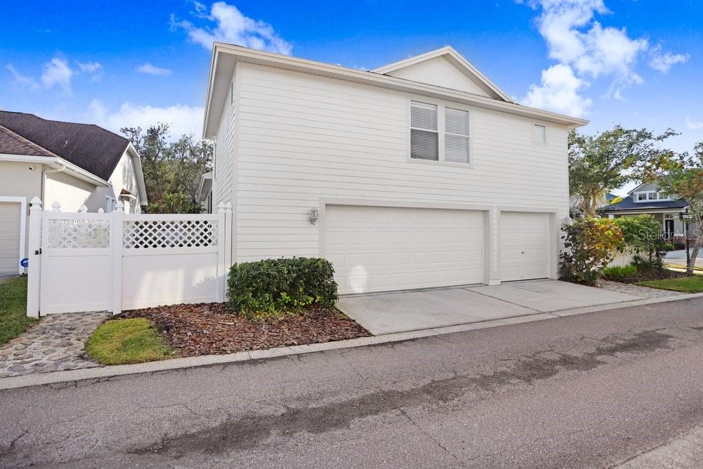 10023 BROMPTON DR, TAMPA, FL, 33626